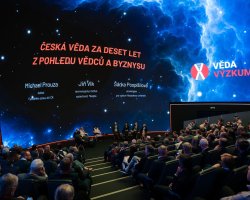 oslava v Planetariu